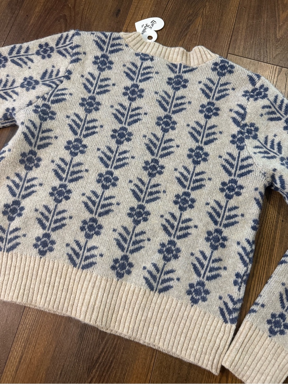 Love Knits NYC Floral Cardigan Sweater Women’s XS Cream Blue Button Knit NWT - Picture 8 of 8